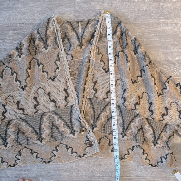 Free People Tan and Black Open Front Butterfly Kimono - Picture 11 of 12